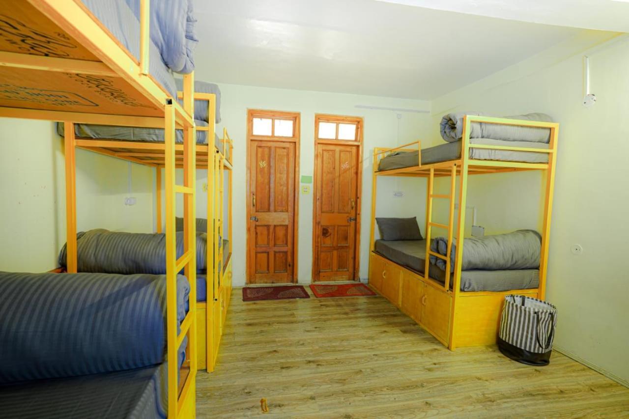 Mars Monkey Hostel & Cafe Manāli Esterno foto