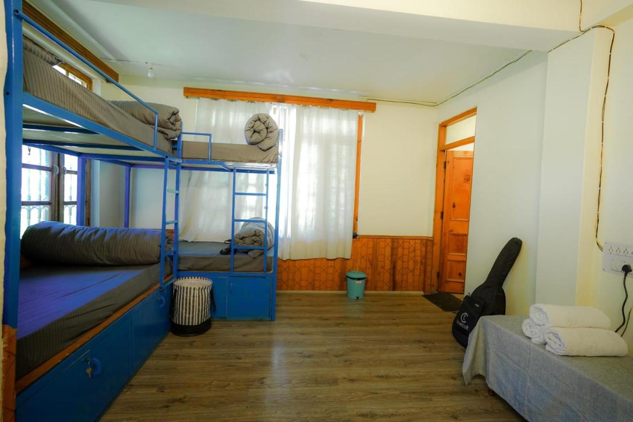 Mars Monkey Hostel & Cafe Manāli Esterno foto