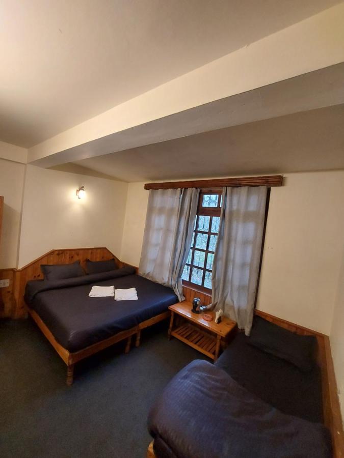 Mars Monkey Hostel & Cafe Manāli Esterno foto