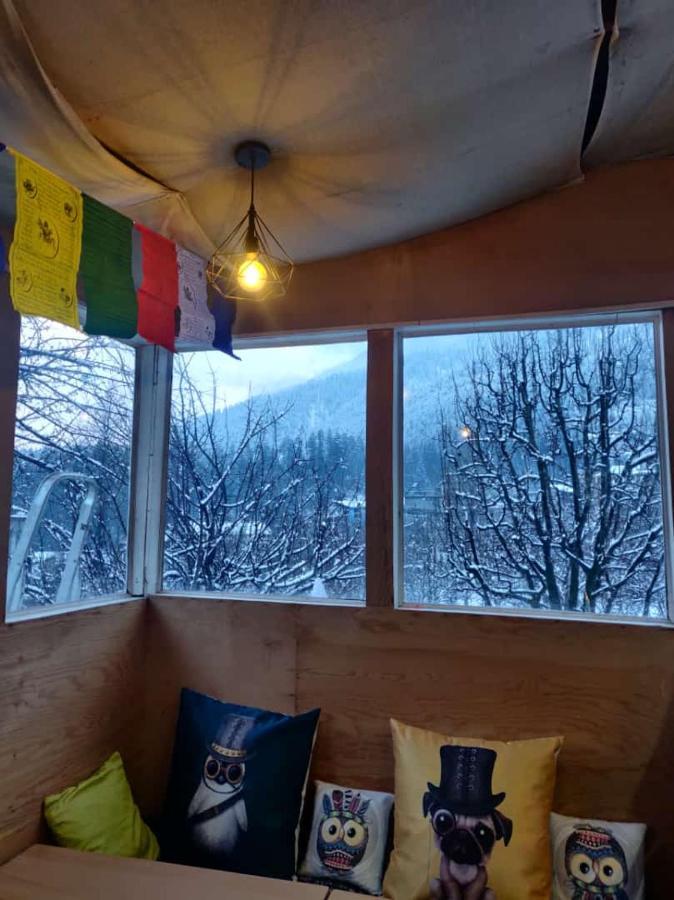 Mars Monkey Hostel & Cafe Manāli Esterno foto